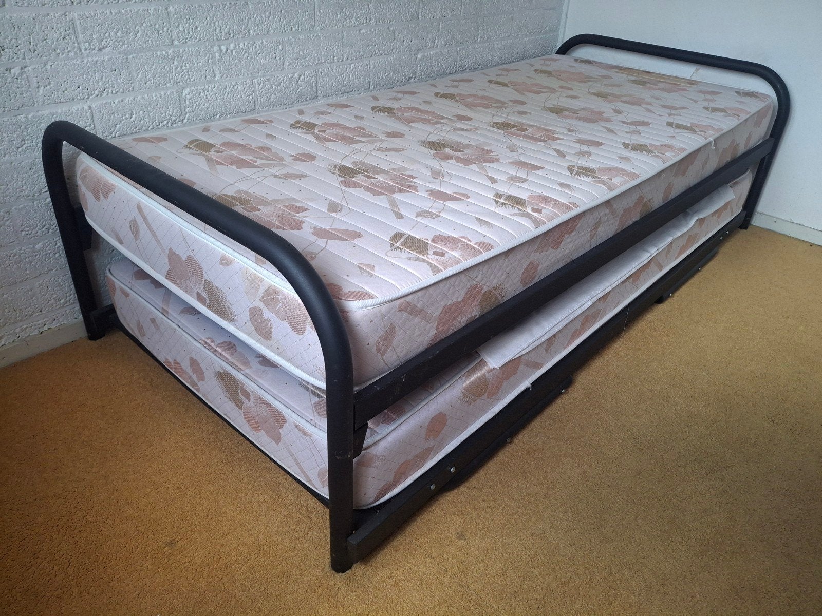 2 x 1 persoons spiraalbed 200 x 90 cm, Ophalen, 90 cm, Eenpersoons, Zwart