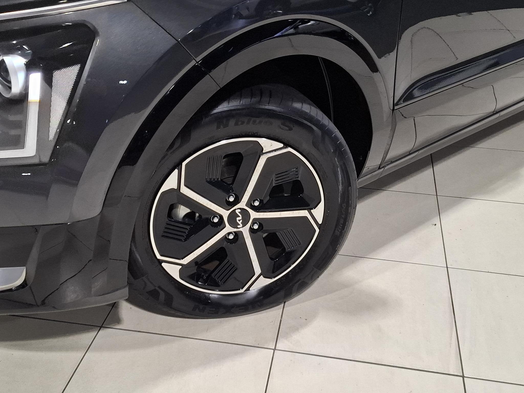 Kia Niro 1.6 GDi Hybrid DynamicLine Trekhaak, Apple Carplay/, Auto's, 1374 kg, Gebruikt, Euro 6, Leder en Stof