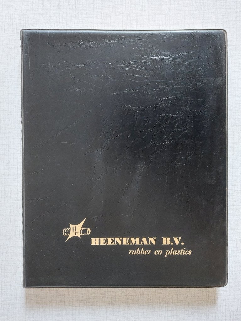 Oude HEENEMAN B.V. Rubber en Plastics Catalogus - 1977, Ophalen of Verzenden, Gelezen