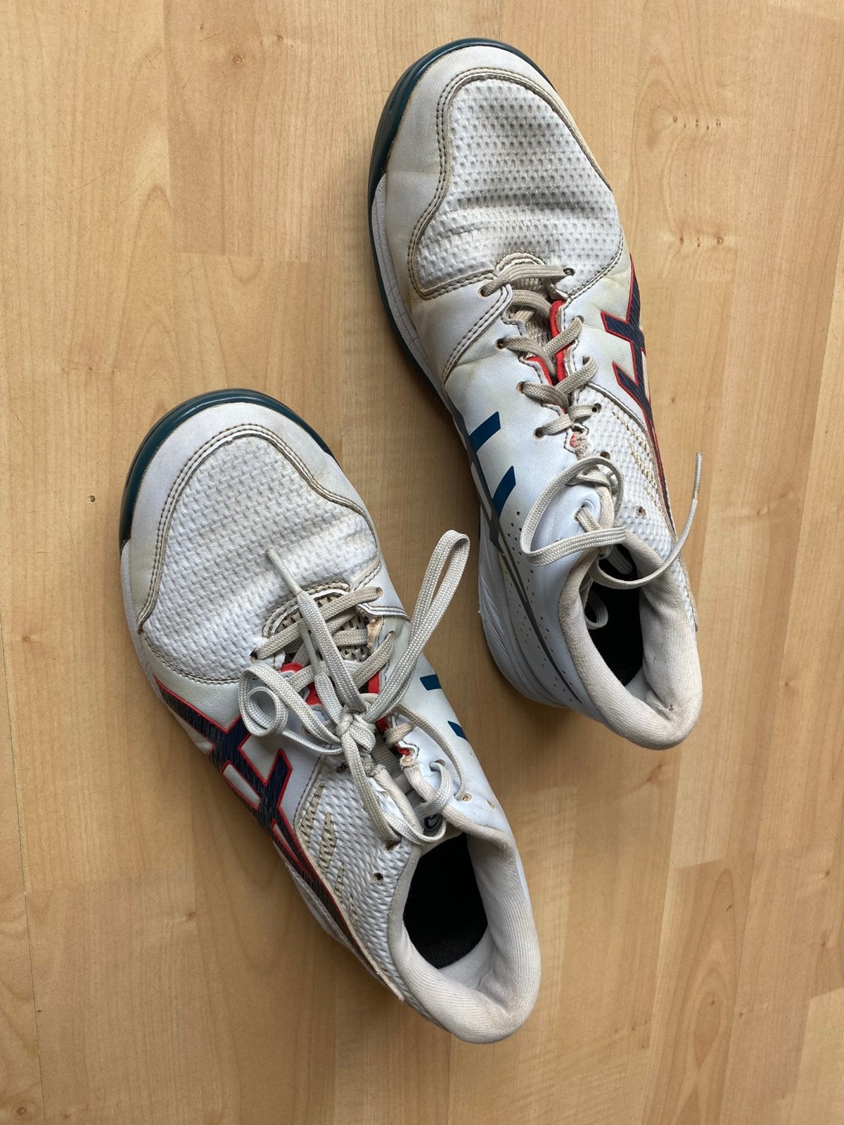 Asics Sportschoenen (hockey) Dames maat 40, Ophalen of Verzenden, Zo goed als nieuw, Maat 38/40 (M), Blauw