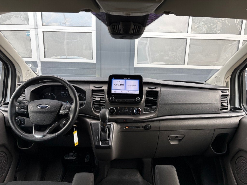 Ford TRANSIT Custom 2.0 TDCI 170 PK L2 Dubbelcabine Automaat, 4 cilinders, 1850 kg, Wit, 14 km/l