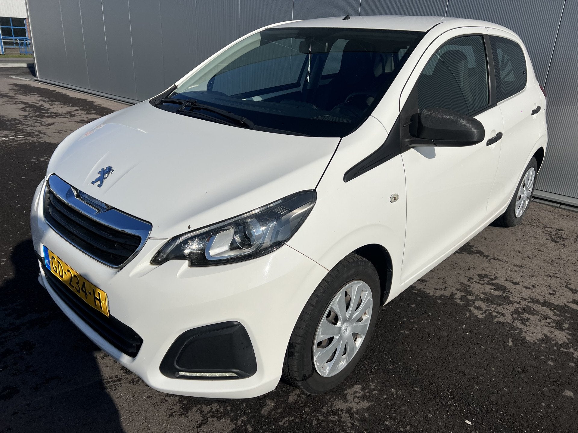 Peugeot 108 1.0 e-VTi Access (bj 2015), Auto's, Voorwielaandrijving, Euro 5, Gebruikt, 4 stoelen