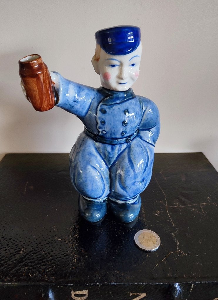 Vintage beeldje. Jenever flesje, Nederland jaren '50, Verzenden, Zo goed als nieuw, Gebruiksvoorwerp