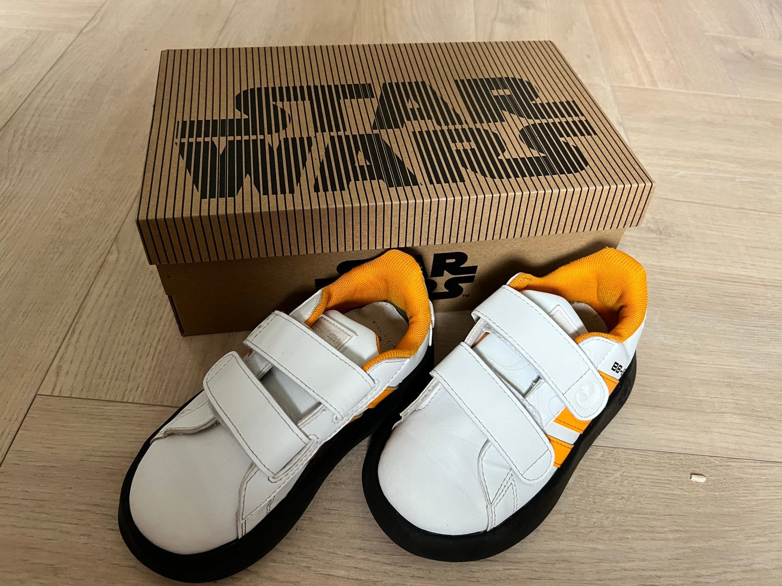 Adidas Star Wars Droids Grand Court CF I sneakers maat 27, Ophalen of Verzenden, Zo goed als nieuw, Jongen of Meisje, Sportschoenen