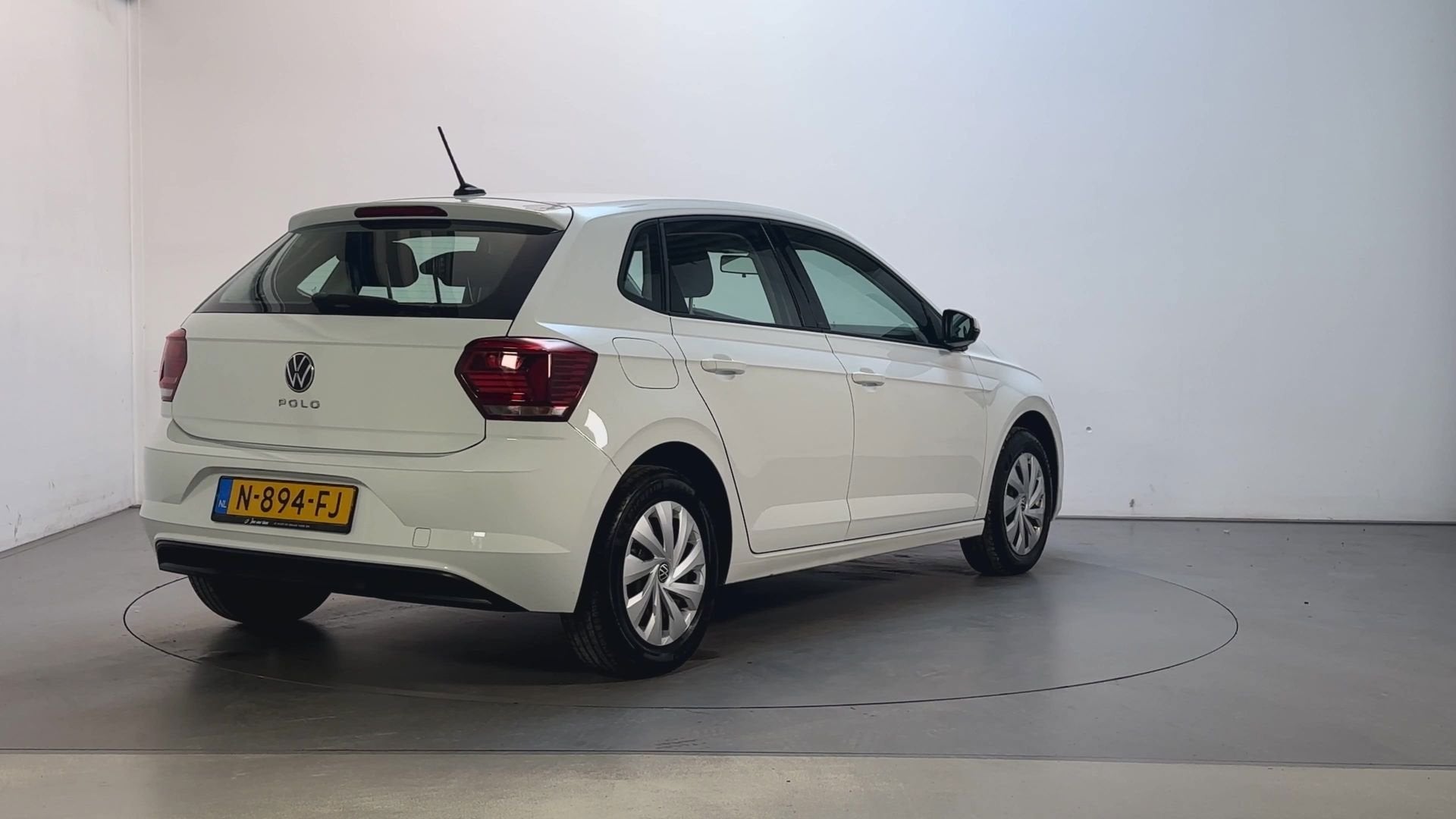 Volkswagen Polo 1.0 TSI Comfortline Navigatie App-Connect Ad, Auto's, Voorwielaandrijving, Gebruikt, Met garantie (alle), Origineel Nederlands