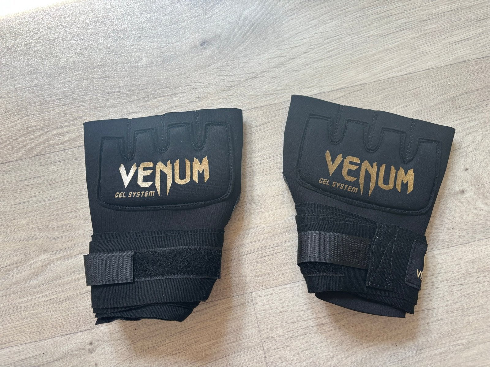 NIEUW - Venum Cel System Boksbinnenhandschoenen, Ophalen of Verzenden, Nieuw, Boksbinnenhandschoenen