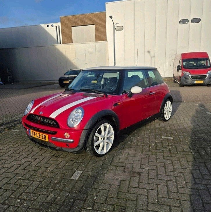 Mini 1.6 ONE Cooper 2003 Rood 1jaar APK, Auto's, Mini, Voorwielaandrijving, Zwart, 4 cilinders, 4 stoelen