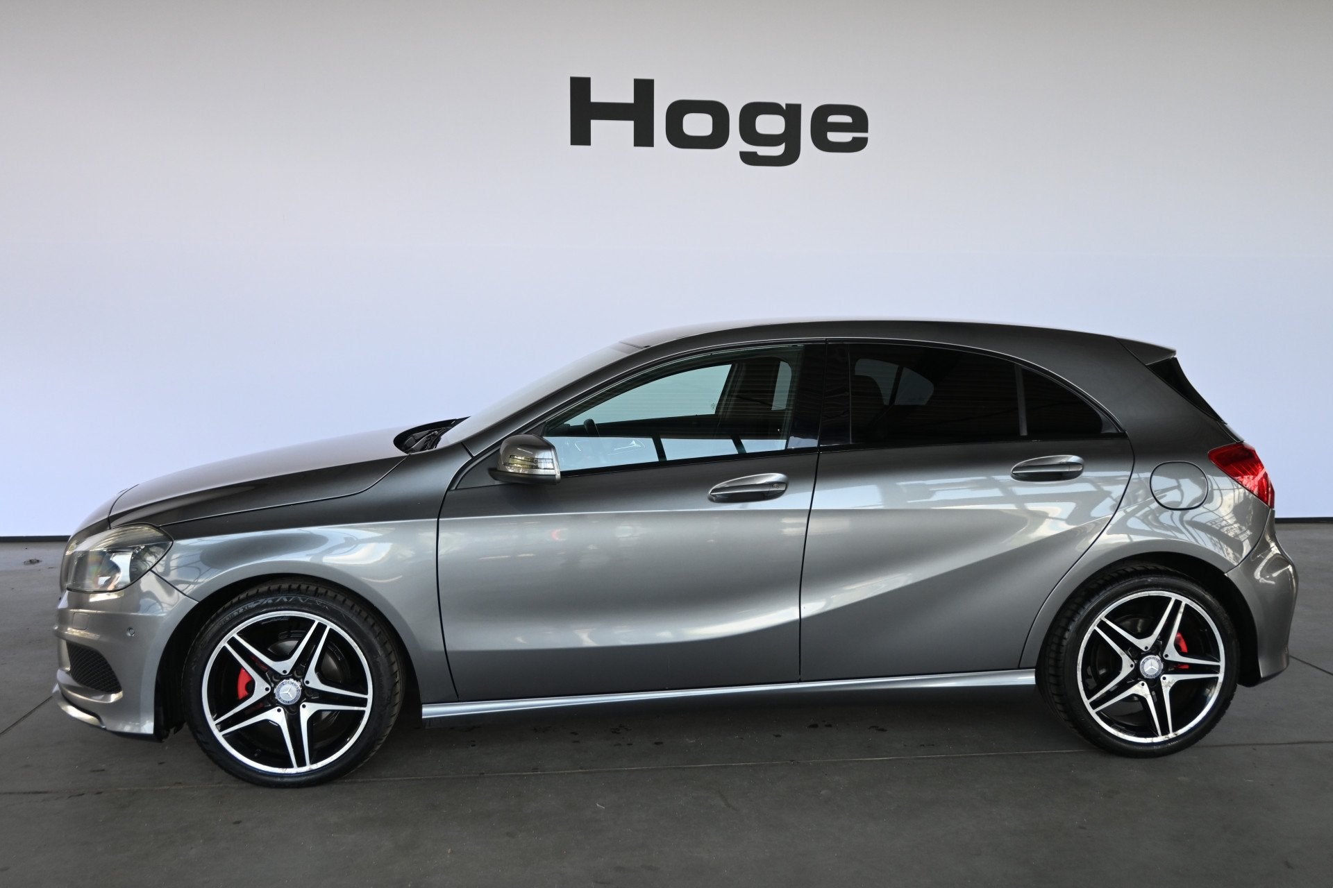 Mercedes-Benz A-Klasse 180 CDI AMG Automaat Airco Navigatie, Auto's, Euro 5, Gebruikt, Met garantie (alle), 23 km/l