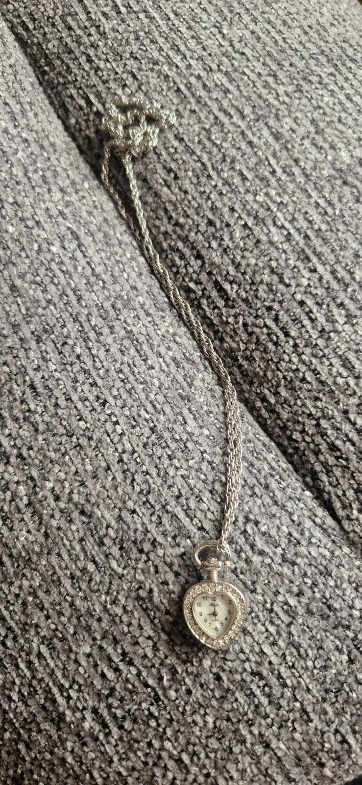 Horloge ketting met hartvormige hanger en strass, Ophalen of Verzenden
