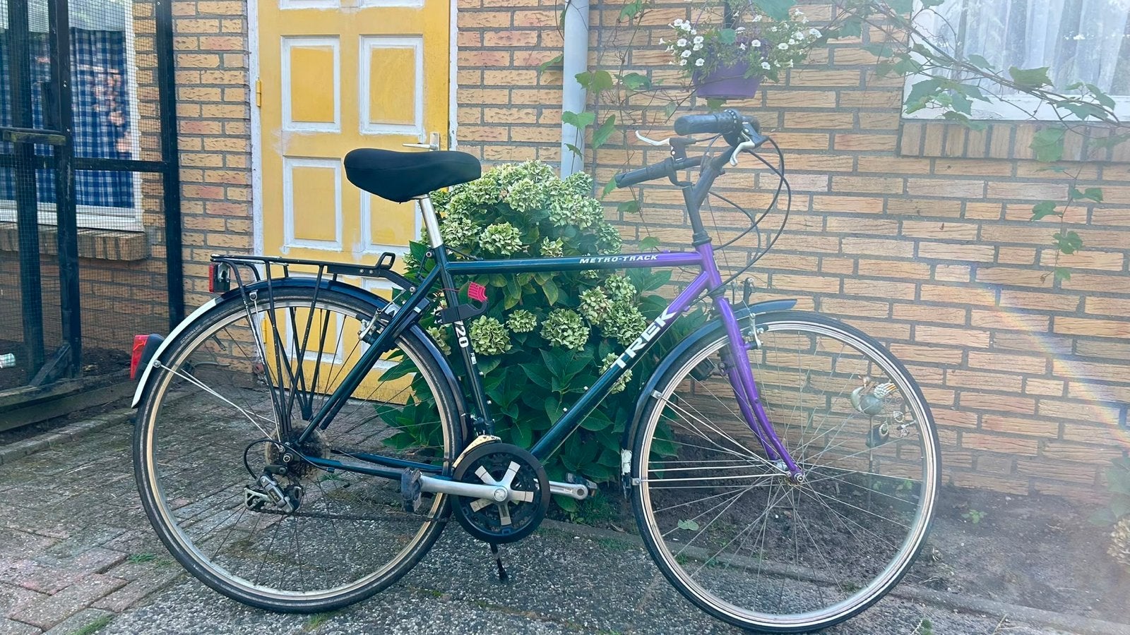 Trek Metro-Track fiets, Fietsen en Brommers, Fietsen | Heren | Herenfietsen, Ophalen, Gebruikt, Velgrem, Versnellingen