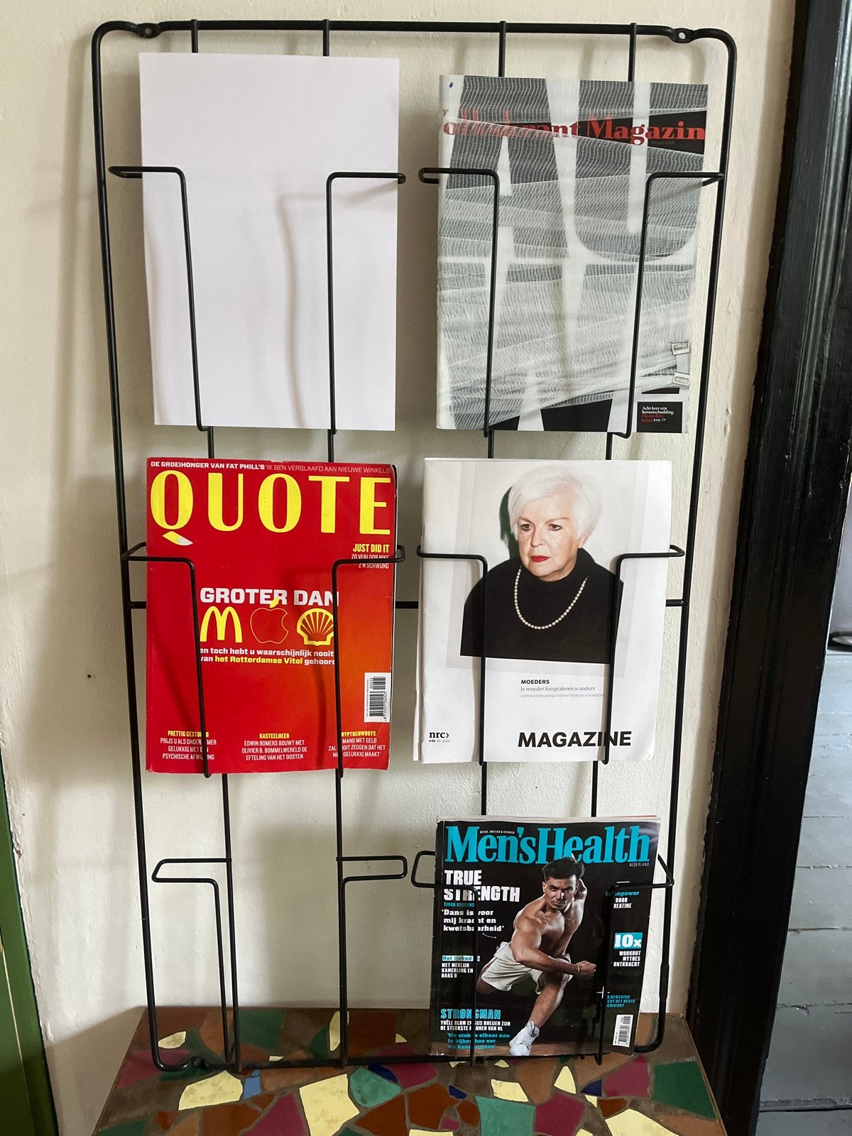Vintage Zwart Metalen Tijdschriftenrek / Wandrek, Ophalen, Gebruikt