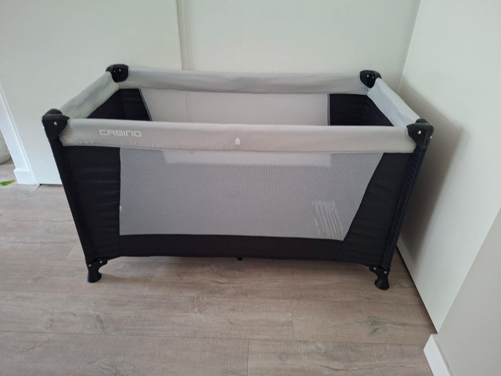 Cabino campingbedje met extra matras en dekbed, Kinderen en Baby's, Babywiegjes en Ledikanten, Ophalen, Zo goed als nieuw, Reisbedje