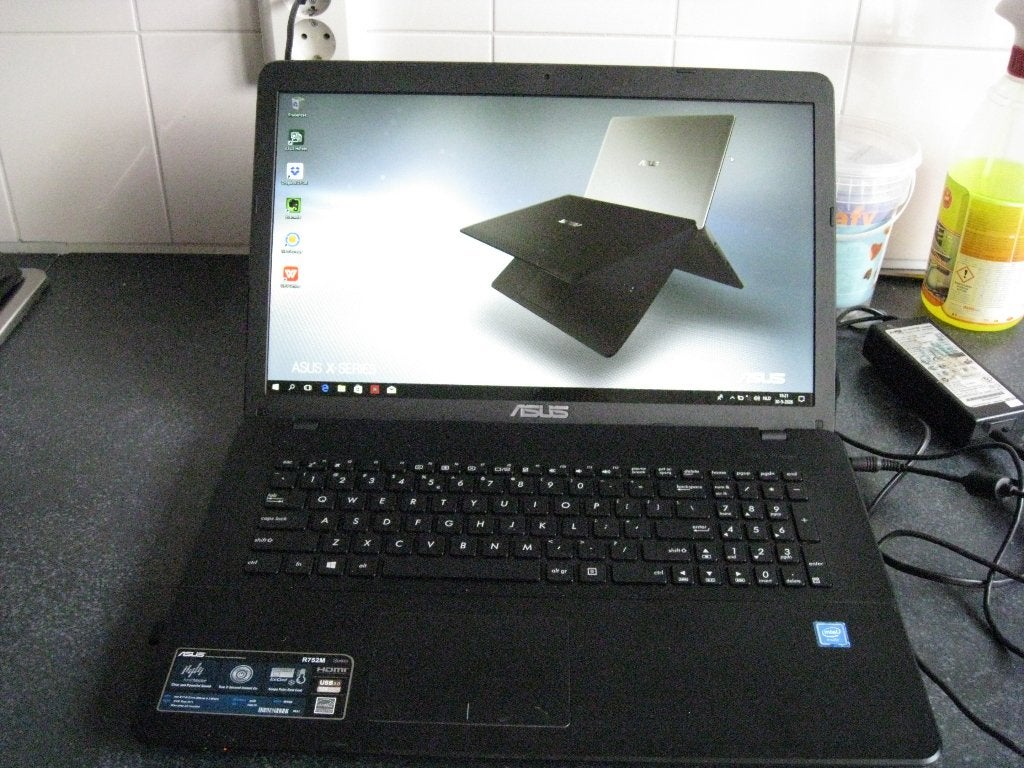 Asus R752MA-TY179T 17,3 inch, Ophalen, Gebruikt, HDD, Asus