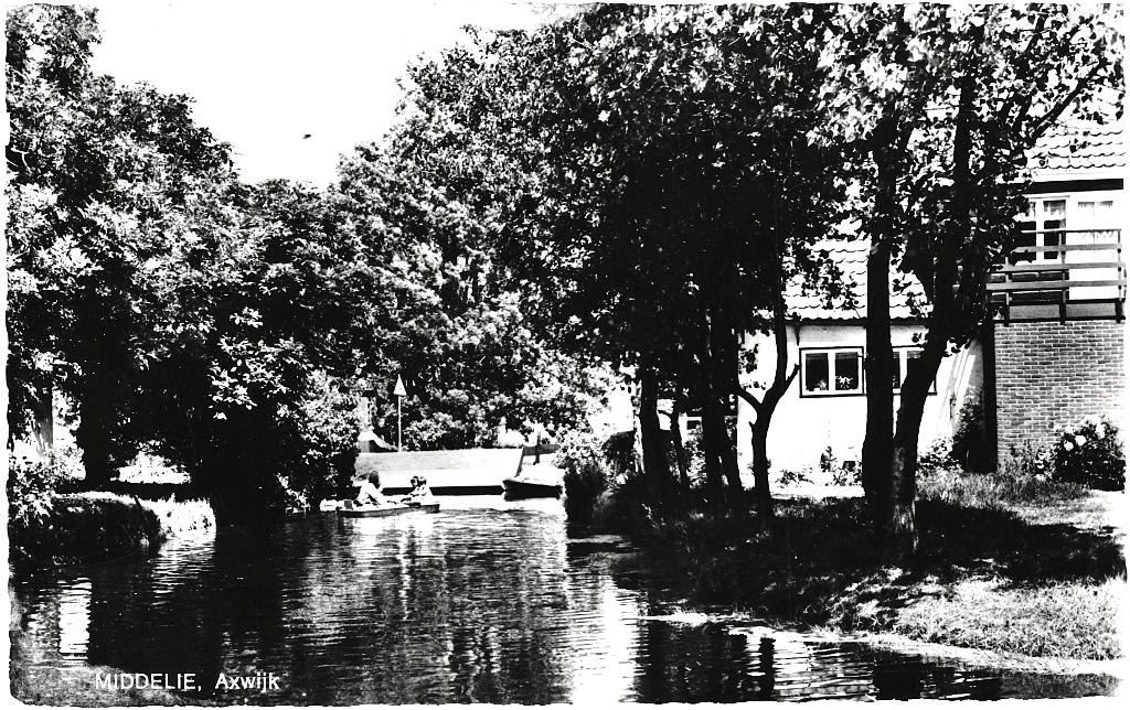 700834 Middelie NH 1970 Axwijk Gelopen met postzegel