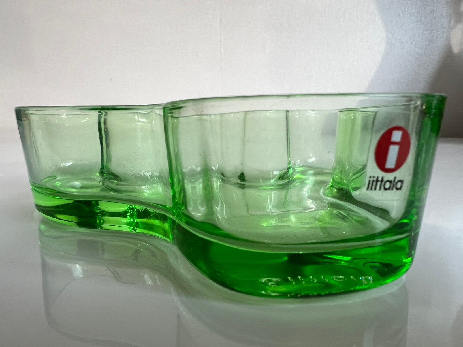 Iittala Fins Design Savoy Schaal Appelgroen Aalto 13,5x11 cm, Huis en Inrichting, Schaal, Ophalen of Verzenden, Overige vormen