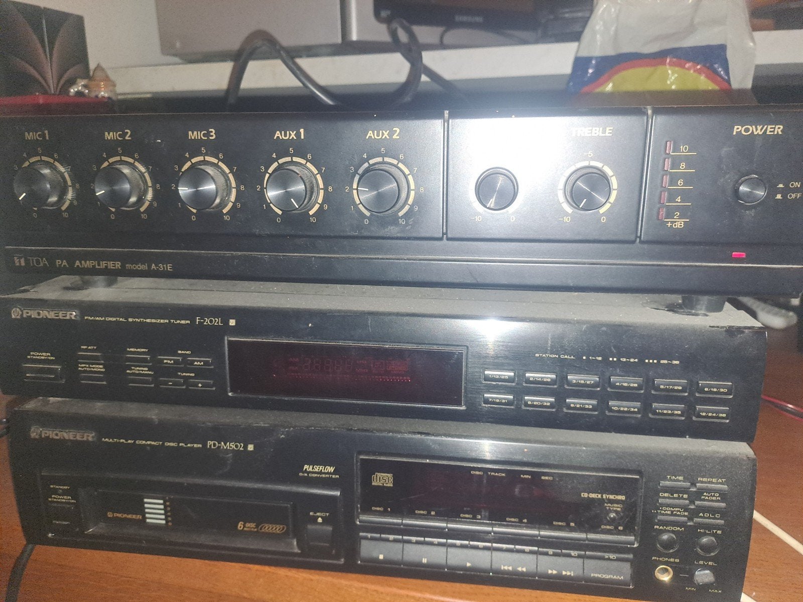 Pioneer PD-M502 CD-wisselaar met F-202L tuner en TOA A-3, Ophalen of Verzenden, Gebruikt, Pioneer, Wisselaar