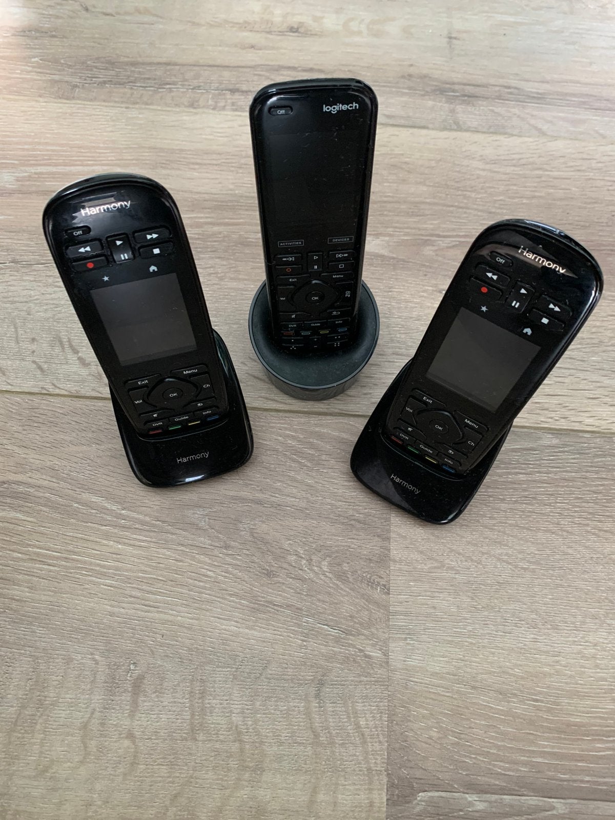 3x Logitech Harmony-afstandsbedieningen, Ophalen, Zo goed als nieuw, 1 handset