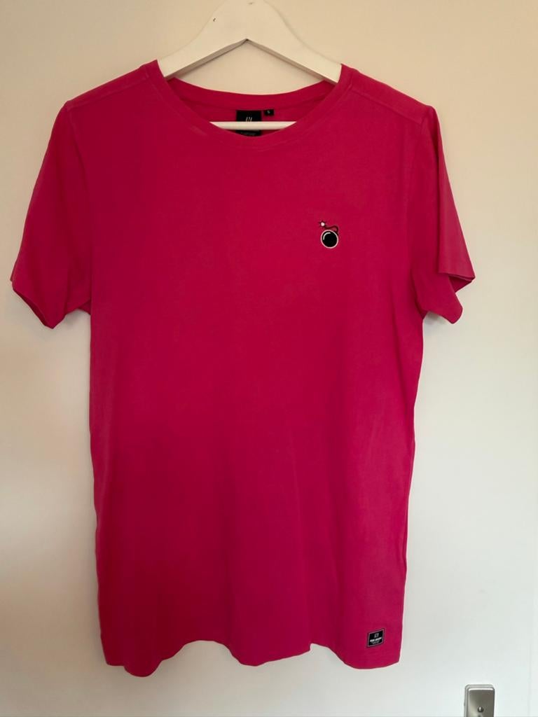 Non Grada T-shirt - Maat S - Roze met bom logo, Ophalen of Verzenden, Zo goed als nieuw, Maat 48/50 (M), Roze