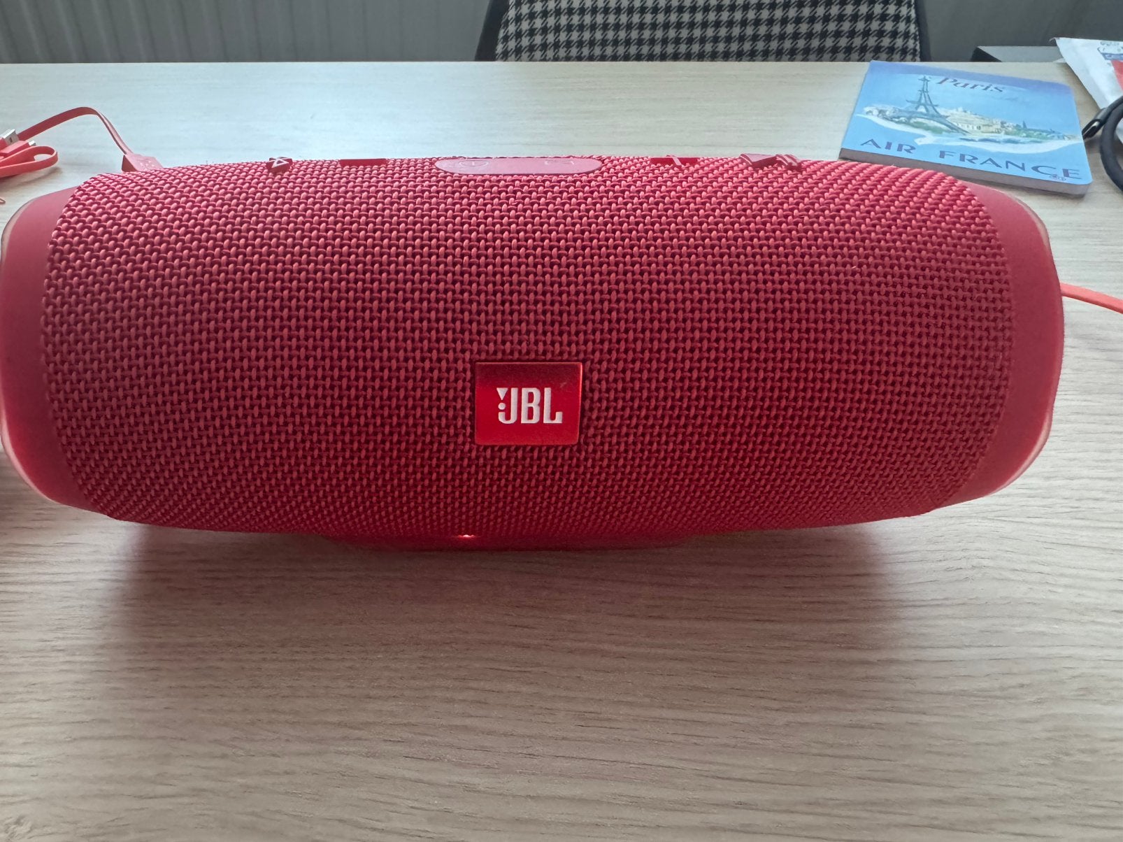 JBL Charge 3 Rood met EU & UK stekkers, JBL, Verzenden, Zo goed als nieuw, Center speaker