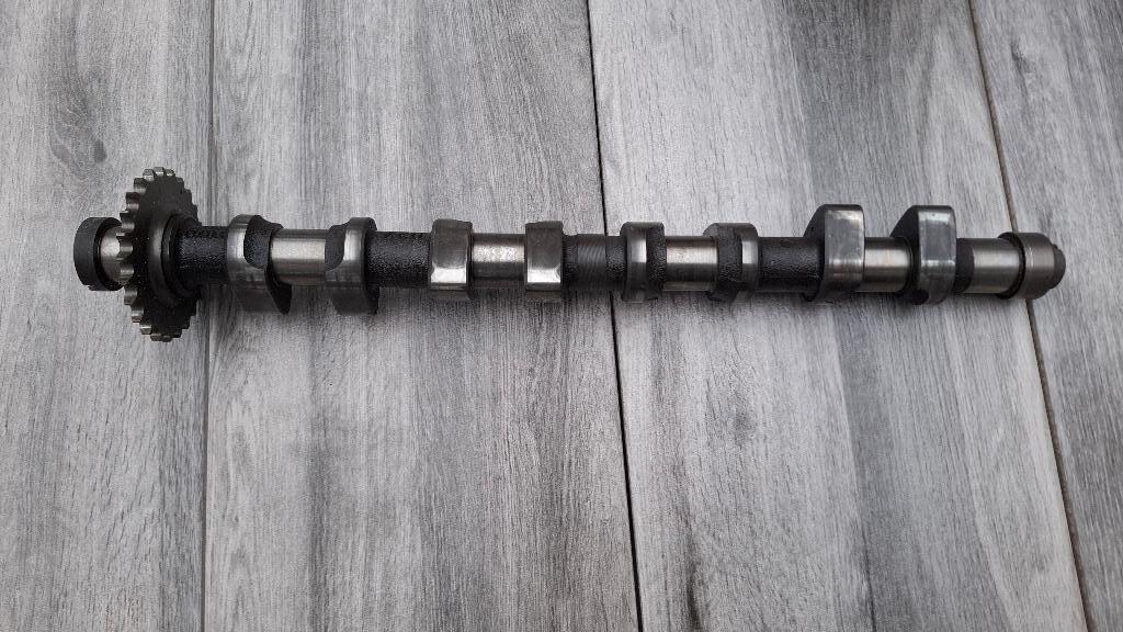 Originele nokkenas uitlaat zijde 16v kr motor, Auto-onderdelen, Motor en Toebehoren, Ophalen of Verzenden, Gebruikt, Volkswagen