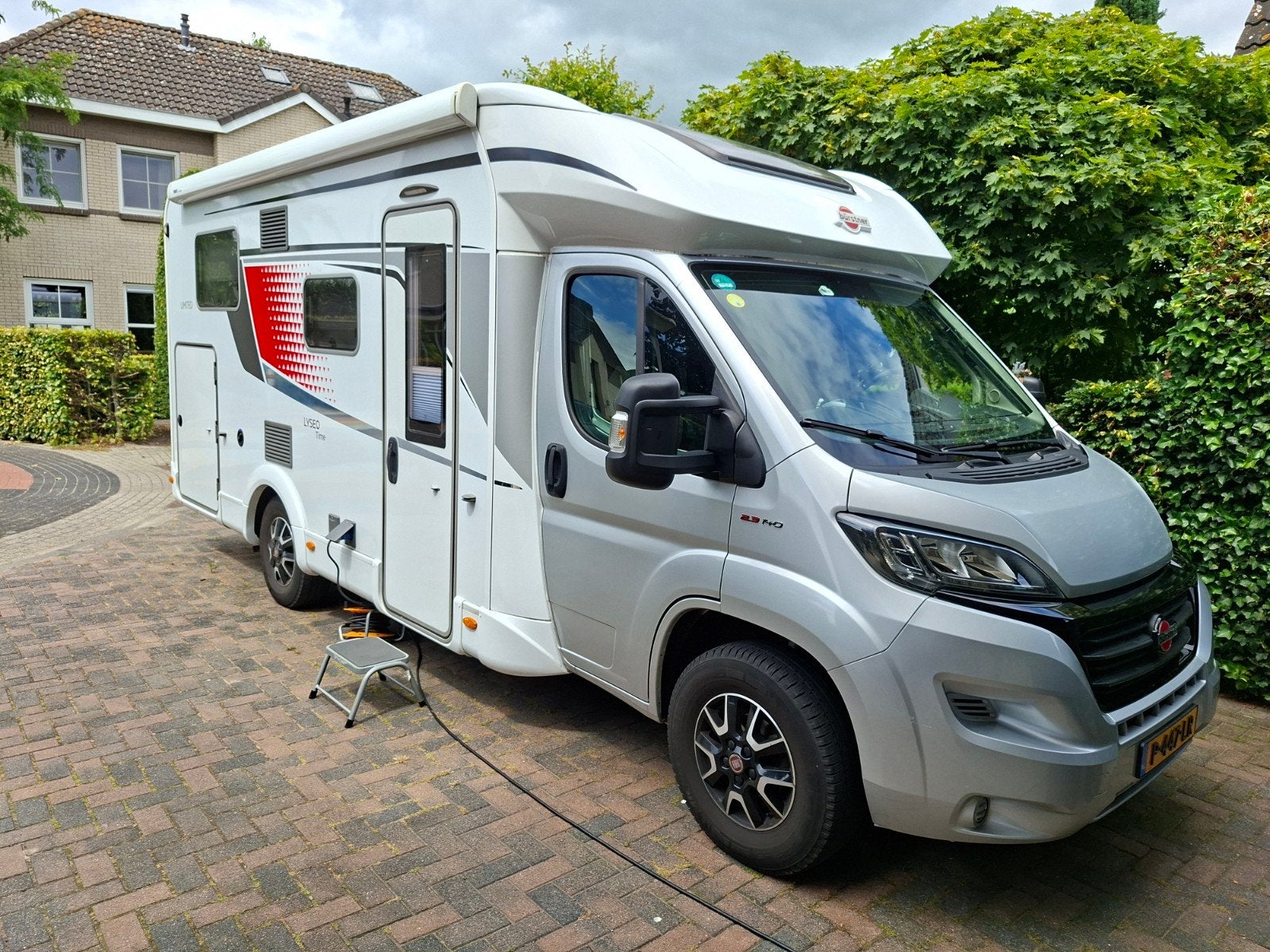 Burstner Lyseo Time Limited Camper - Luxe en Comfort, Luifel, Ringverwarming, Fiat, 6 tot 7 meter