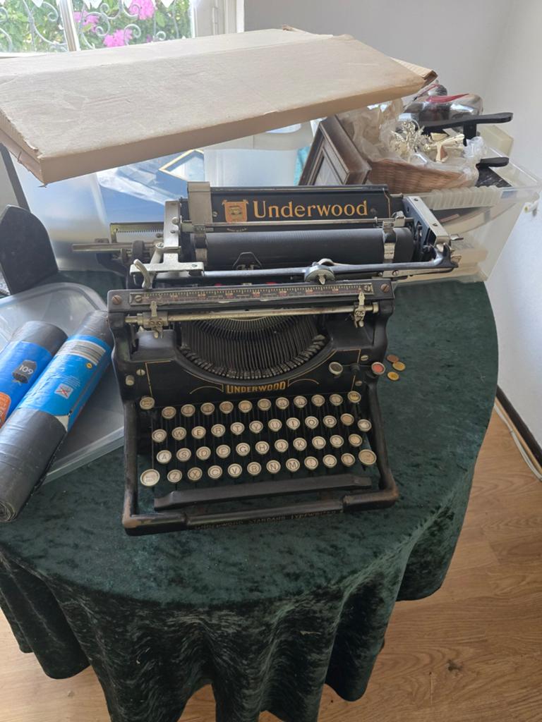 Oude underwood, Antiek en Kunst, Curiosa en Brocante, Ophalen
