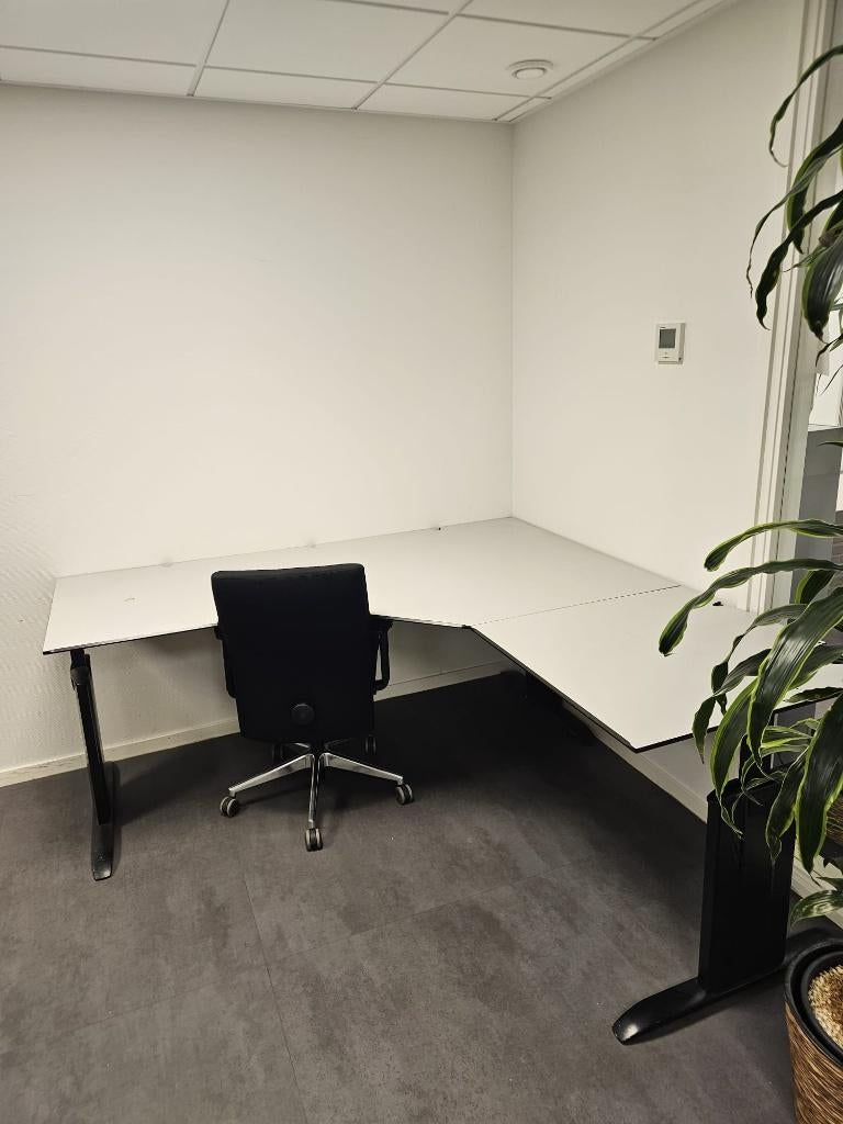 kantoor bureaus, Ophalen, Gebruikt