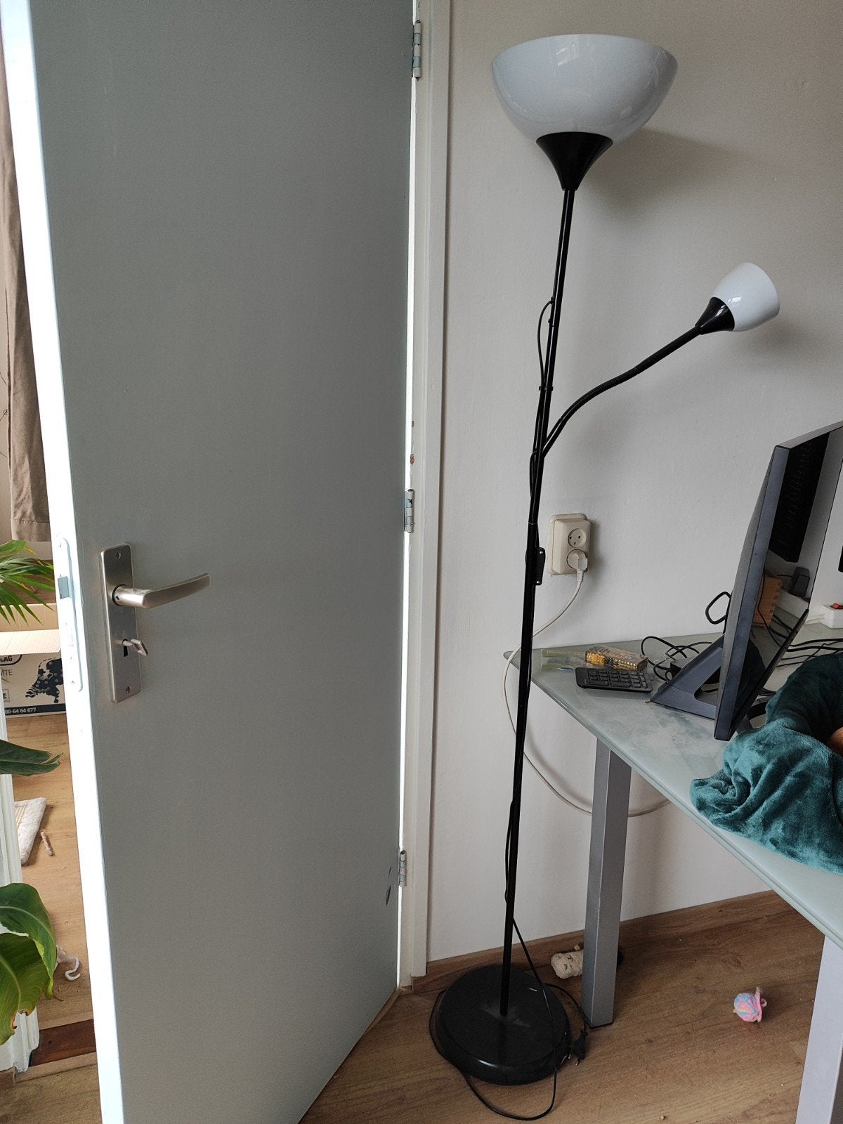 GRATIS - Staande lamp, Ophalen, Gebruikt, 150 tot 200 cm