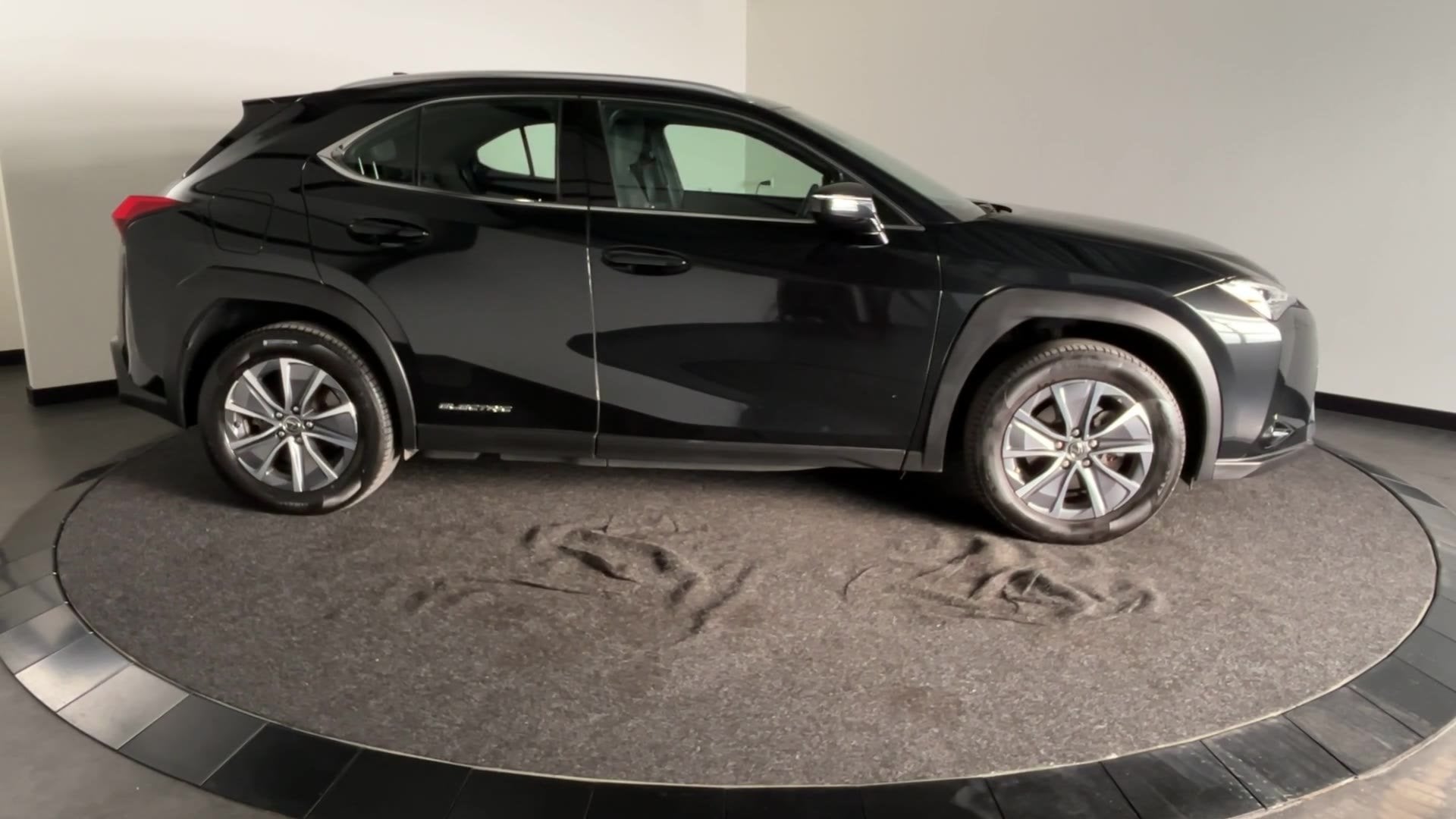 Lexus UX 300e Business 54 kWh | Tot € 4.000 klantvoordeel*, Auto's, Lexus, Gebruikt, Huisgarantie, Met garantie (alle), Alcantara
