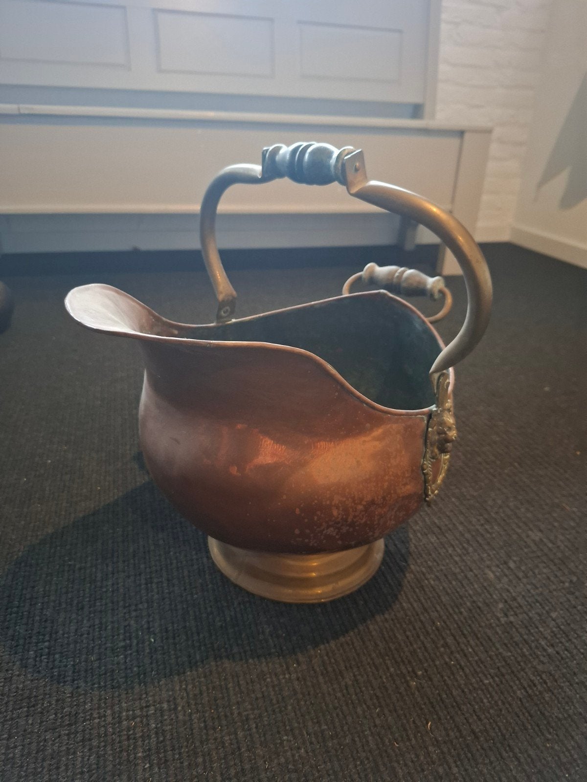 Antieke Koperen Kolenkit met Leeuwenkop Decoratie, Ophalen, Koper