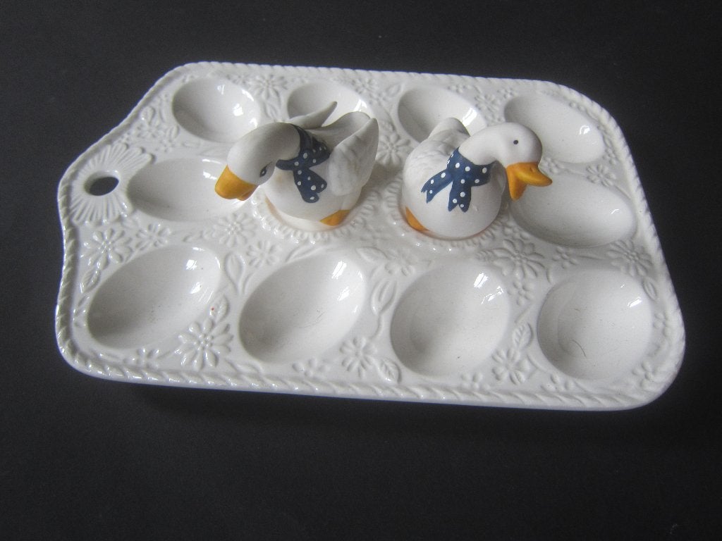 servies porselein eierschaal met zout en peter zwanen, Huis en Inrichting, Overige merken, Ophalen of Verzenden, Overige stijlen