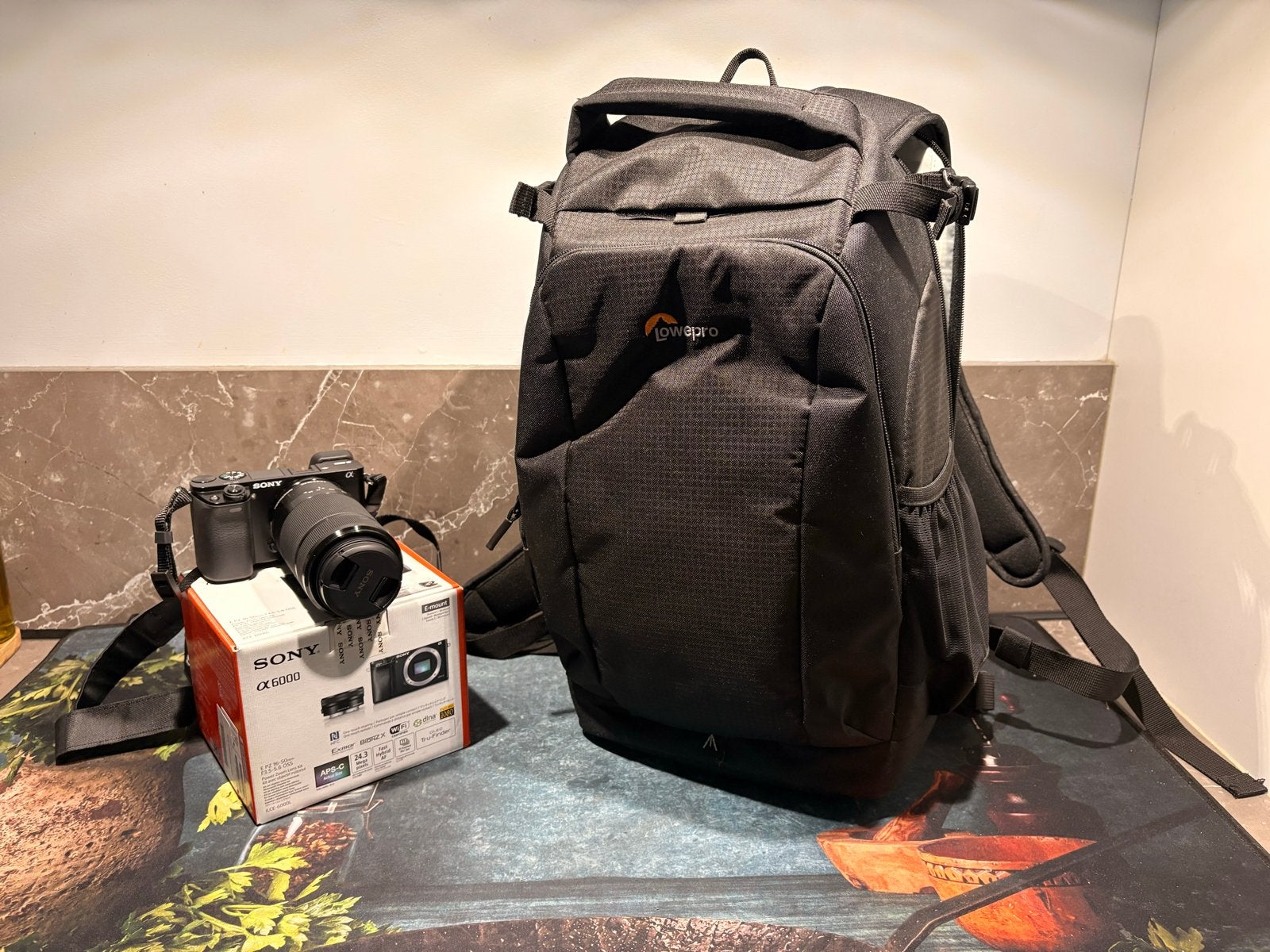 Sony Alpha A6000 Systeemcamera met 2 lenzen en tas, Ophalen, Beeldstabilisatie, Zo goed als nieuw, Accu
