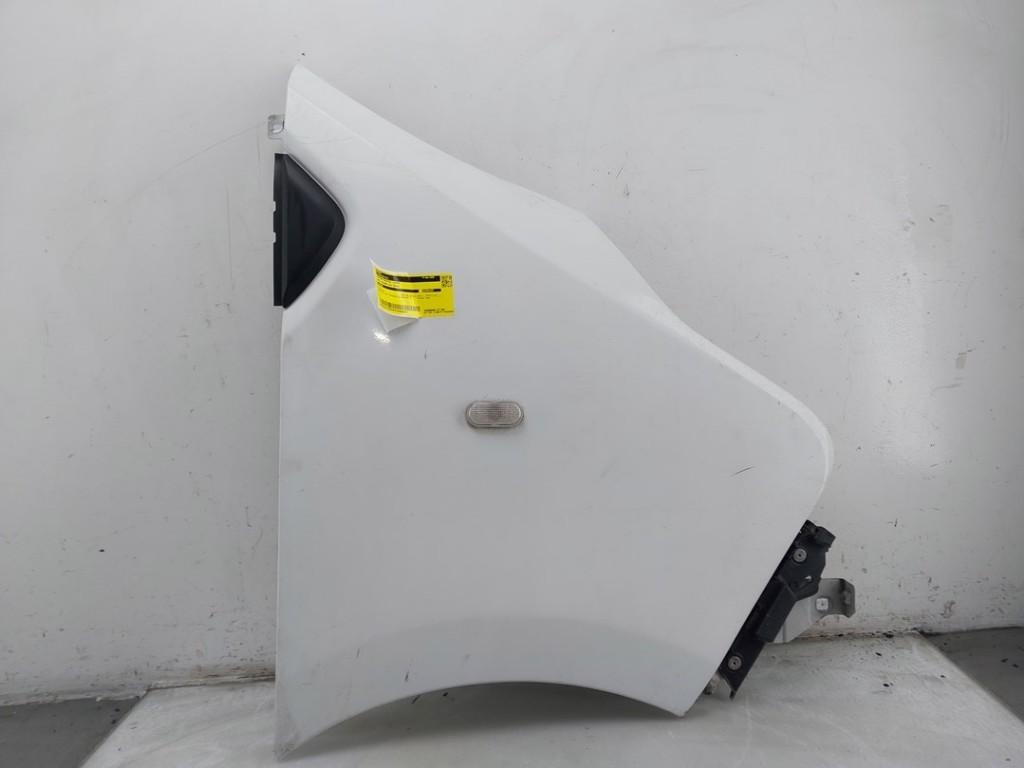 Spatbord Rechts Voor Opel Vivaro (2014-06/2019-12) 93455813, Gebruikt, Bahnhofsplatz, Rüsselsheim am Main 65423, , Duitsland, Opel