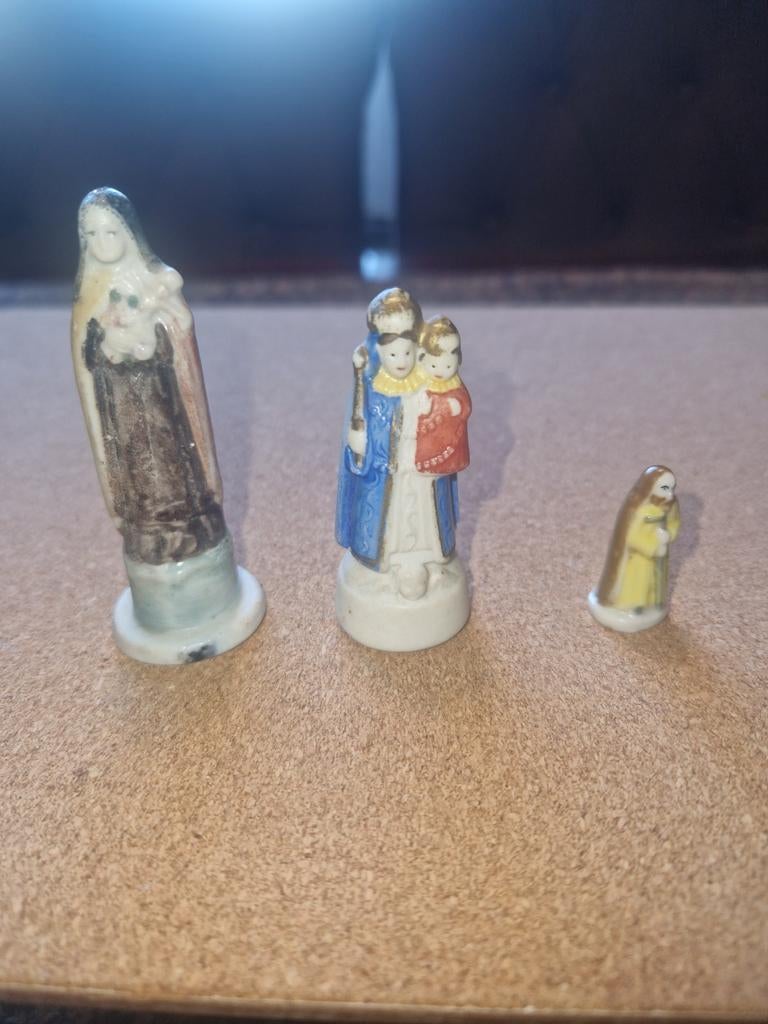 3 Oude vuistbeeldjes  in zeer goede staat, Ophalen of Verzenden