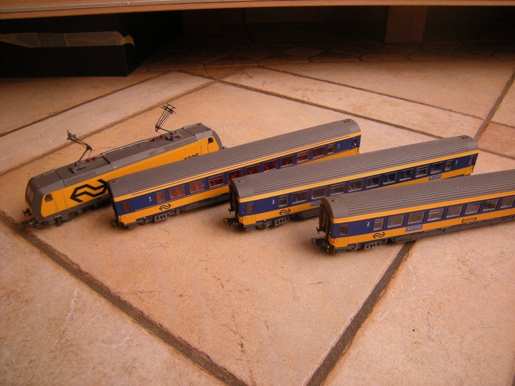 piko ns trein met 3 ns wagon   piko, Wisselstroom, Treinset, Piko, Ophalen of Verzenden