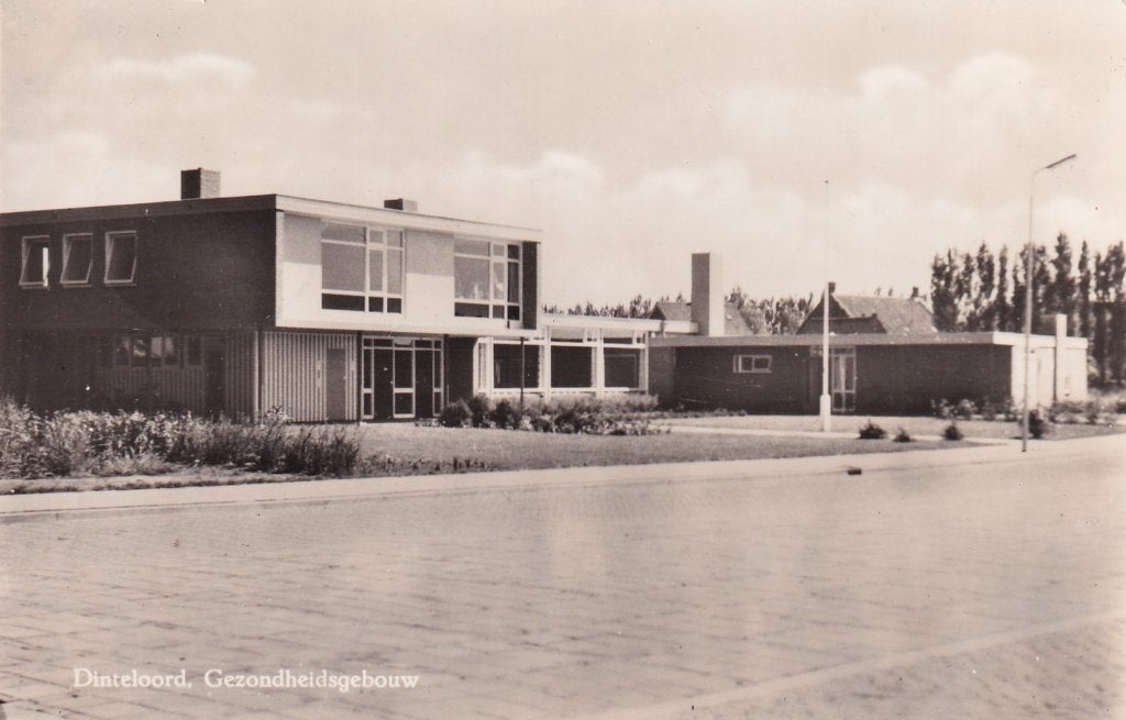 Dinteloord gezondheidsgebouw, Verzenden, 1960 tot 1980, Gelopen, Noord-Brabant
