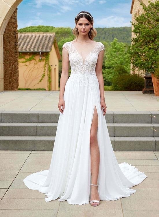 Elegante Trouwjurk met Split en Kantdetails, Ophalen, Zo goed als nieuw, Wit, Trouwjurk