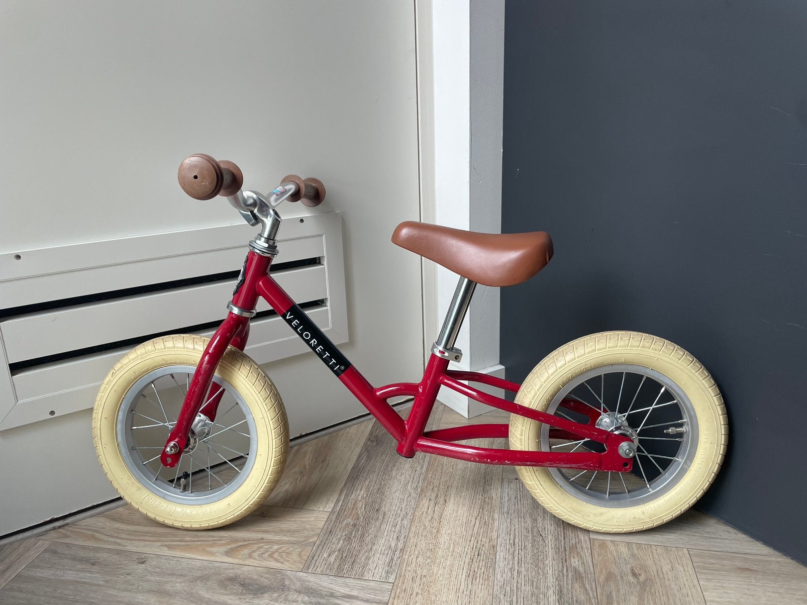 Veloretti loopfiets, Fietsen en Brommers, Fietsen | Kinderfietsjes, Ophalen, Gebruikt, Minder dan 16 inch