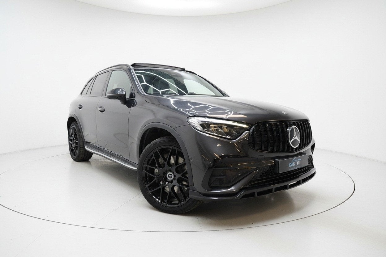 Mercedes-Benz GLC-klasse 300e 4MATIC AMG Line NIGHT PANO, Auto's, Automaat, Dealer onderhouden, Gebruikt, Vierwielaandrijving