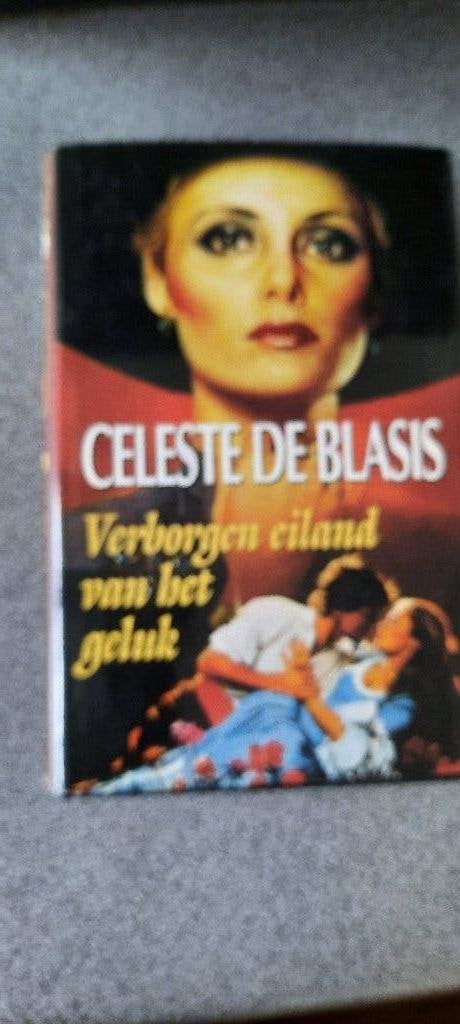 Celeste de Blasis - Verborgen eiland van het geluk, Boeken, Ophalen of Verzenden, Gelezen