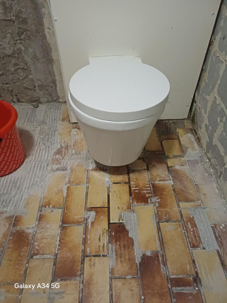 Wc, Ophalen, 60 cm of meer, Minder dan 20 cm, Minder dan 5 m²