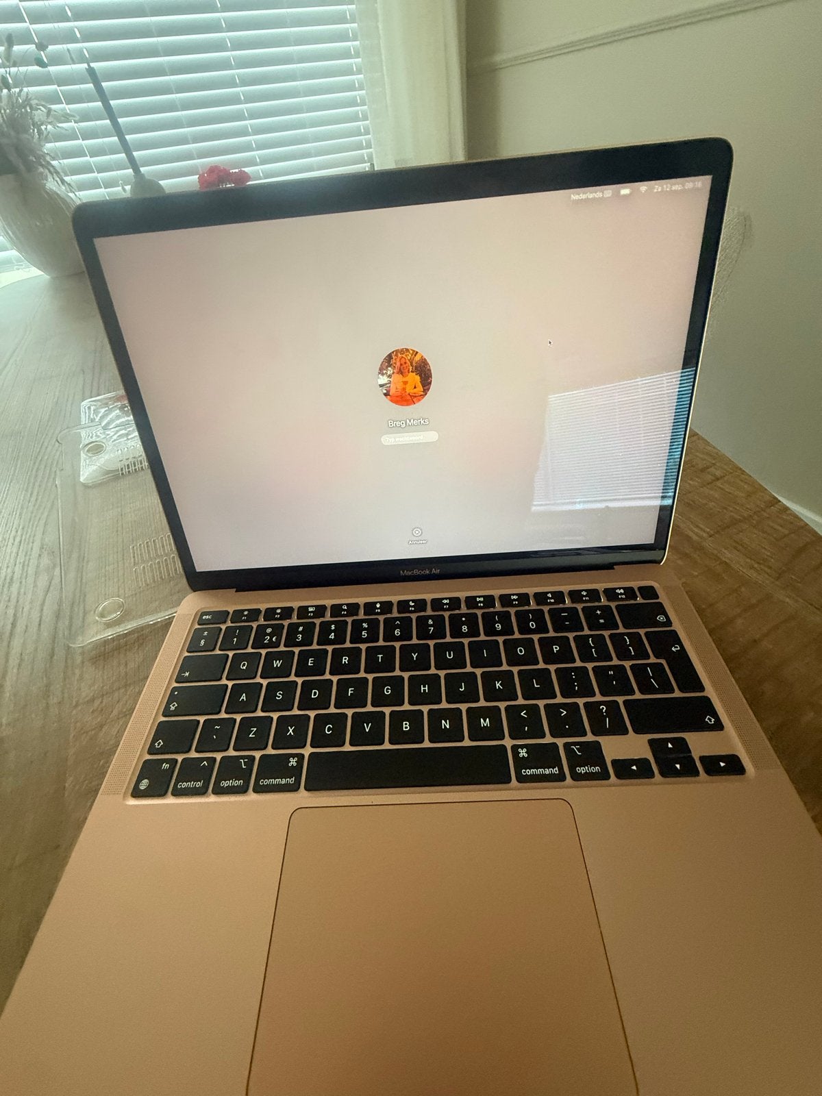Foto 6 van MacBook Air M1 2020 - 13 inch - Zo goed als nieuw