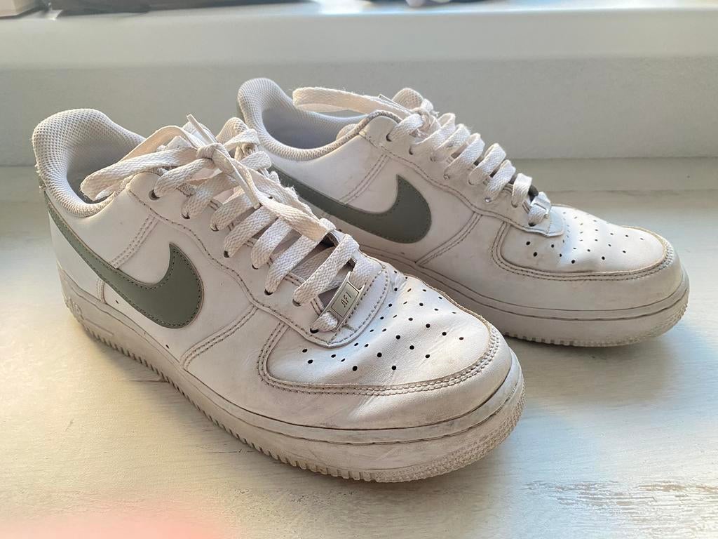Witte Nike Air Force 1 sneakers maat 41, Wit, Ophalen of Verzenden, Sneakers of Gympen, Gedragen