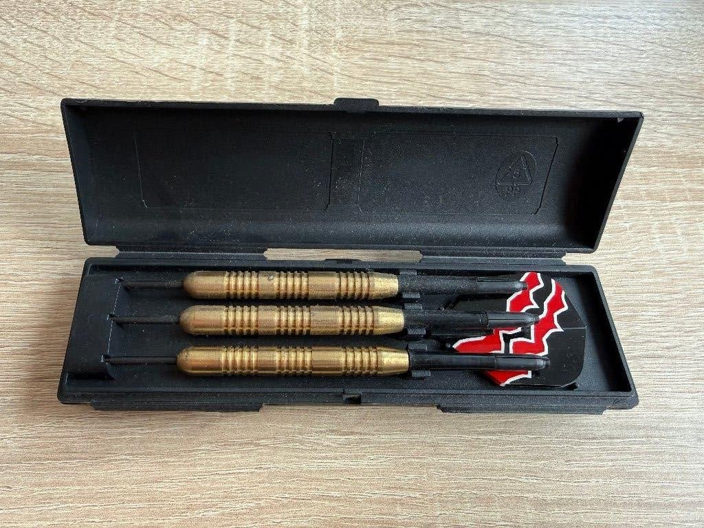 Dartpijlen 3 stuks, Ophalen of Verzenden, Zo goed als nieuw, Pijlen
