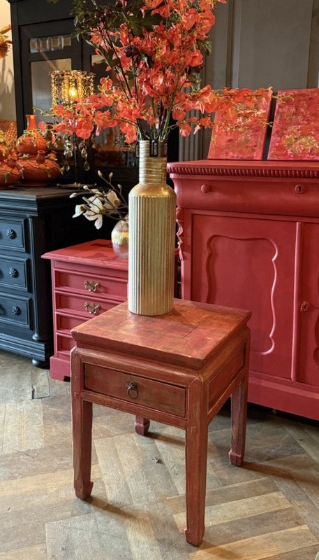 Oud klein tafeltje, unieke bijzettafel nachtkastje rood VdlM, Ophalen, Minder dan 50 cm, Exclusief ladetafeltje ladekastje rood oranje goud kunst kastje