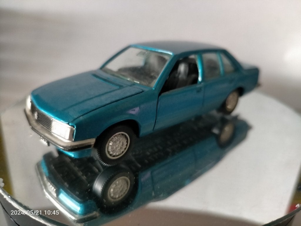 Gama : Opel Rekord limousine, Ophalen of Verzenden, Auto, Gama