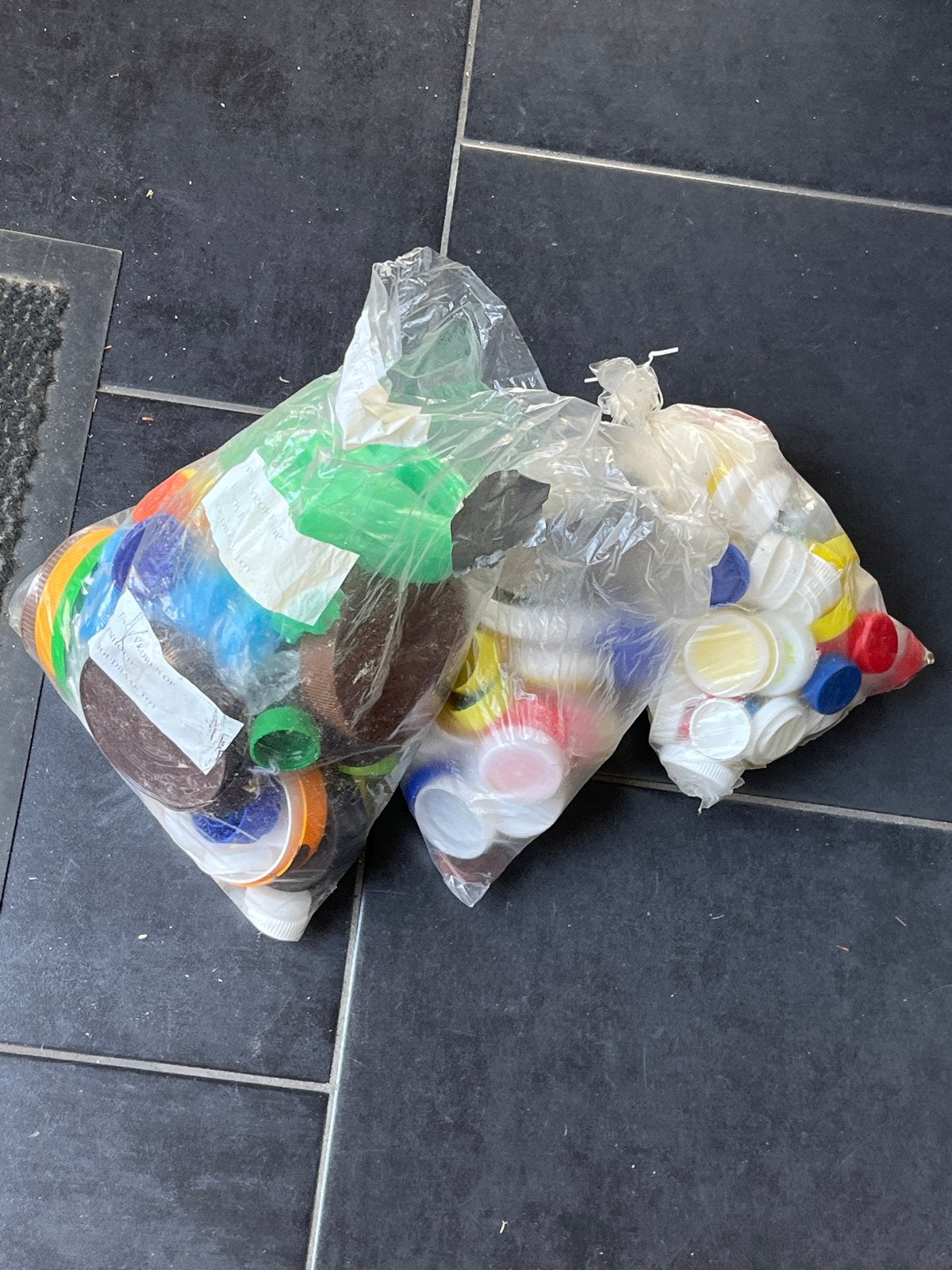 Plastic doppen, Hobby en Vrije tijd, Ophalen