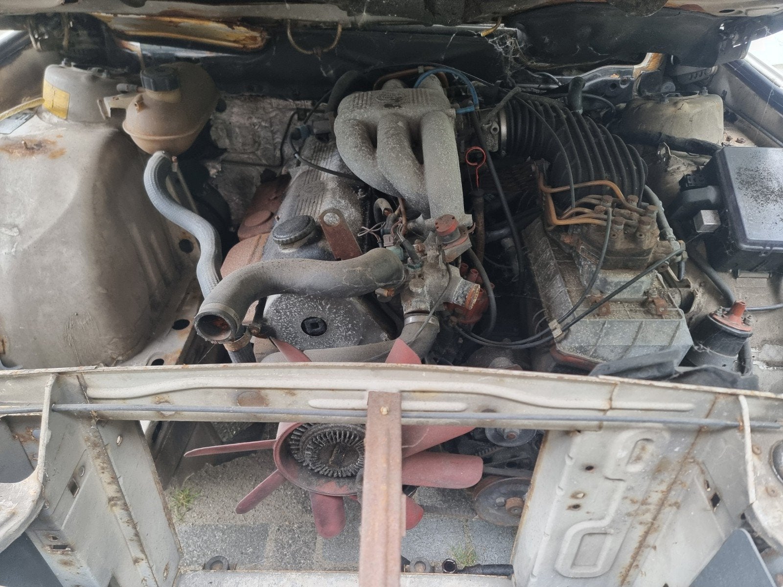 BMW 520 E28 M20B20 K jetronic 1981 blok plus aanbouwdelen, Ophalen, BMW