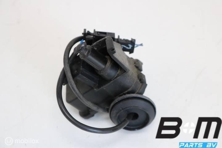 Stelmotor voor tankklep ongrendeling VW Beetle 5C 5C5810773B, Gebruikt