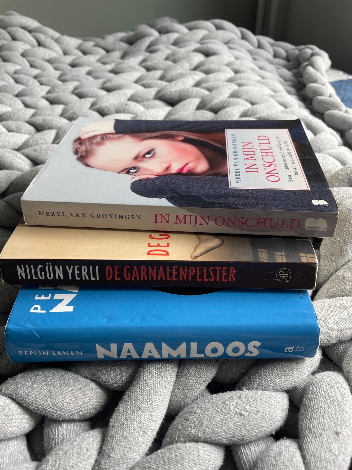 Boekenpakket: In Mijn Onschuld, De Garnalenpelster, Naamloos, Boeken, Ophalen of Verzenden, Zo goed als nieuw, Nederland